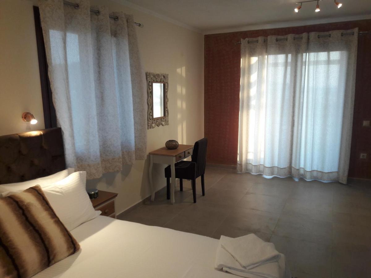 Castro Elafonisos Hotel Buitenkant foto