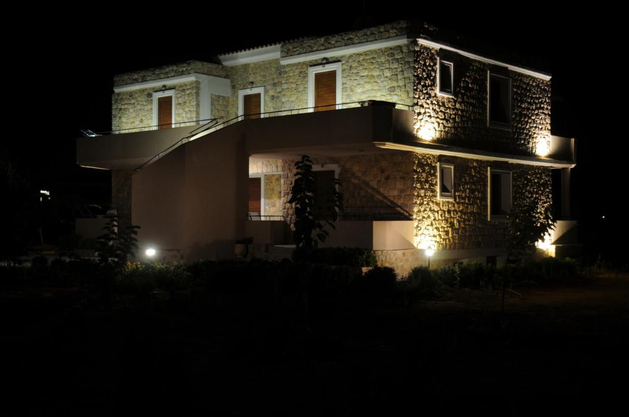 Castro Elafonisos Hotel Buitenkant foto
