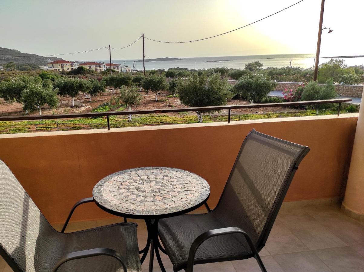Castro Elafonisos Hotel Buitenkant foto