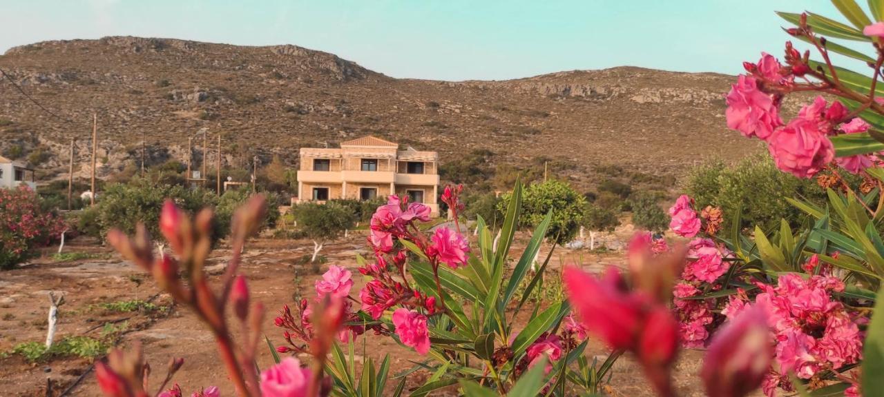 Castro Elafonisos Hotel Buitenkant foto